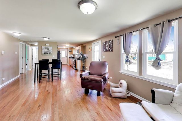 222 Harrison Street, Carpentersville, IL 60110