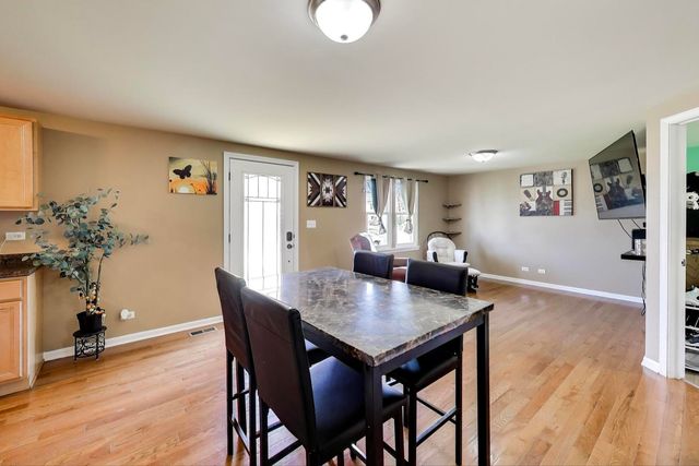 222 Harrison Street, Carpentersville, IL 60110