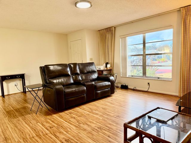 1926 SE 31st Street, Okeechobee, FL 34974