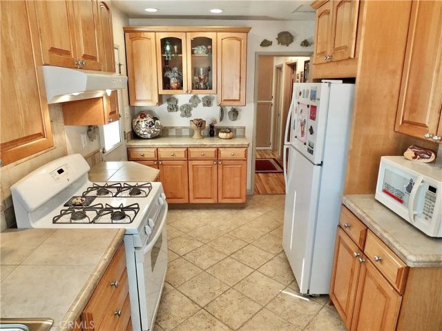 7050 Schroll, Lakewood, CA 90713