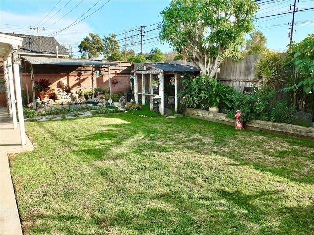 7050 Schroll, Lakewood, CA 90713