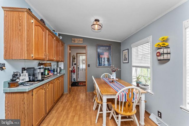 2 SKYVIEW DR, Quakertown, PA 18951