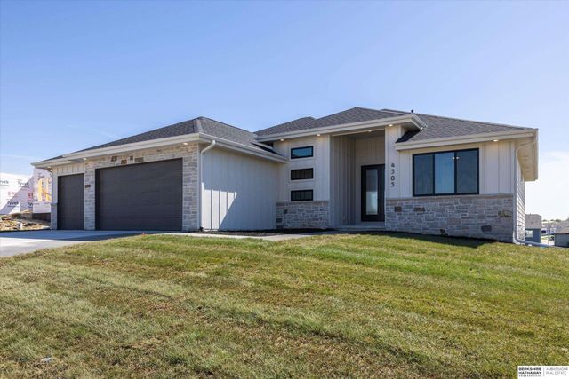 4505 N 213th Street, Omaha, NE 68022