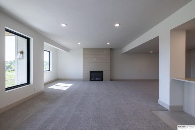 4505 N 213th Street, Omaha, NE 68022