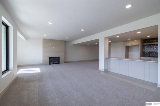 4505 N 213th Street, Omaha, NE 68022