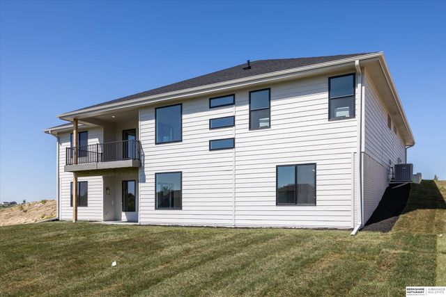 4505 N 213th Street, Omaha, NE 68022