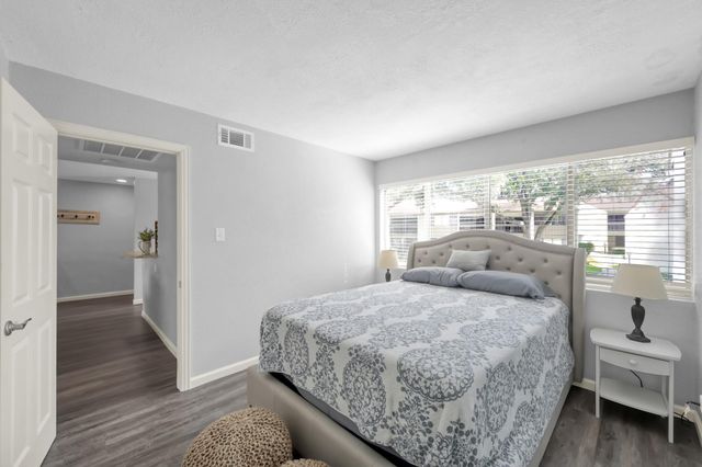 12100 Melville Drive 6, Montgomery, TX 77356