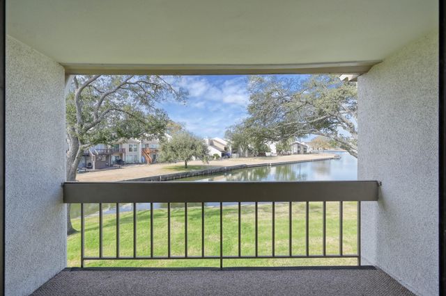 12100 Melville Drive 6, Montgomery, TX 77356