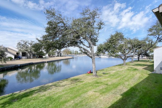 12100 Melville Drive 6, Montgomery, TX 77356