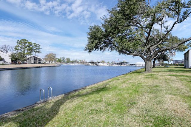 12100 Melville Drive 6, Montgomery, TX 77356