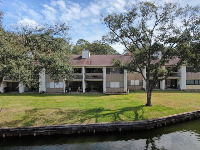 12100 Melville Drive 6, Montgomery, TX 77356