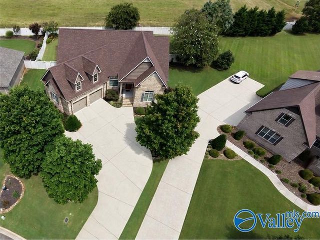 12760 Brookhaven Circle, Athens, AL 35613