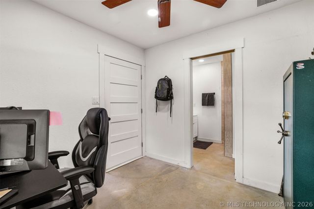 7056 Leavenworth, Durant, OK 73449
