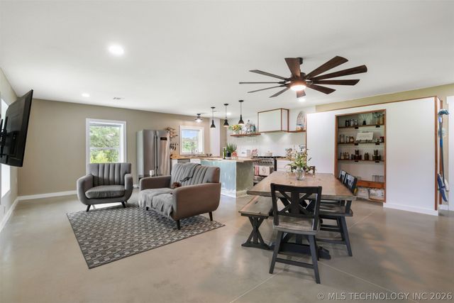 7056 Leavenworth, Durant, OK 73449