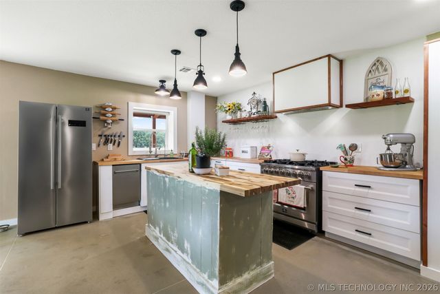 7056 Leavenworth, Durant, OK 73449