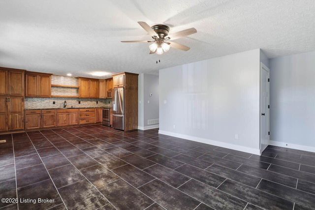 440 Harley Thompson Rd, Shelbyville, KY 40065