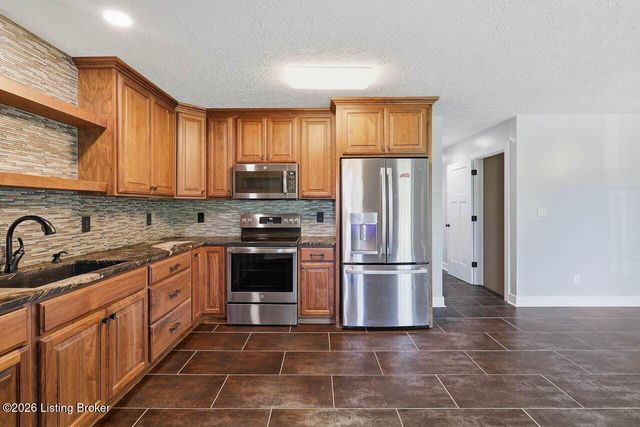 440 Harley Thompson Rd, Shelbyville, KY 40065