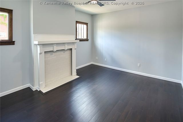 1576 Washington Street E, Charleston, WV 25311