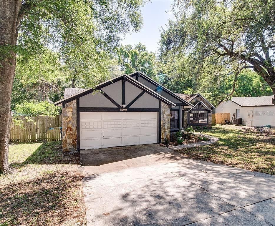 Image 3 of property listing at 5401 LIGHTHOUSE ROAD, Orlando, FL 32808