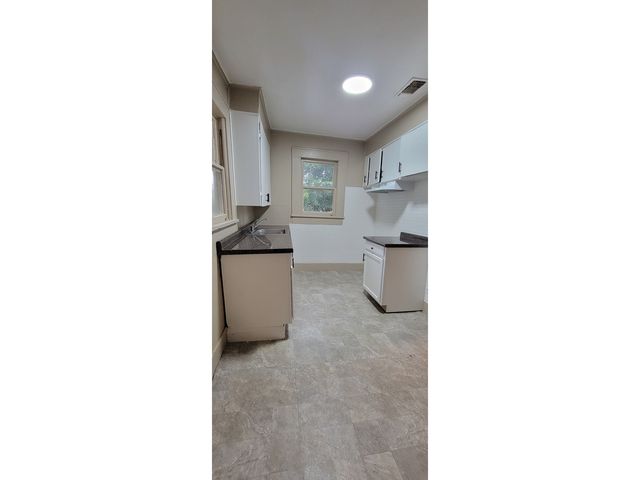 2930 Regent Street, Shreveport, LA 71109