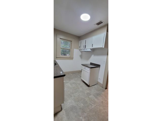 2930 Regent Street, Shreveport, LA 71109