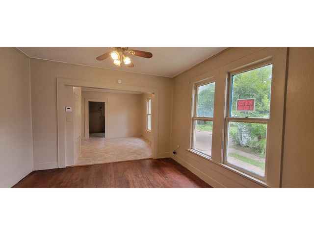2930 Regent Street, Shreveport, LA 71109