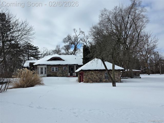 47420 W Ann Arbor Trail, Plymouth Charter Township, MI 48170