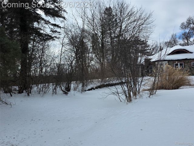 47420 W Ann Arbor Trail, Plymouth Charter Township, MI 48170