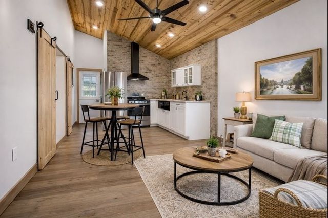 1247 Davis Ave, Canton Twp, PA 15301