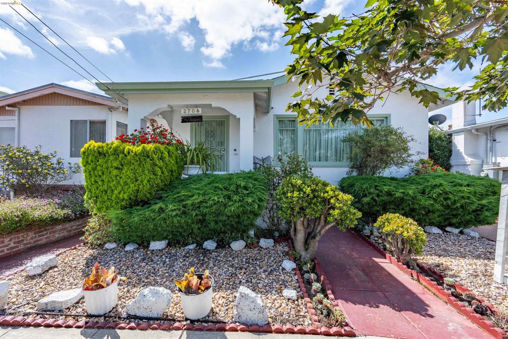 2706 67Th Ave, Oakland, CA 94605