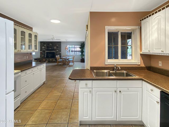 215 Mountain Shadows Drive, Sedona, AZ 86336