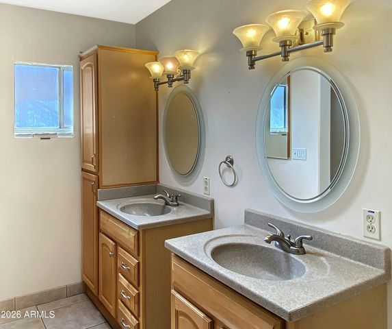 215 Mountain Shadows Drive, Sedona, AZ 86336