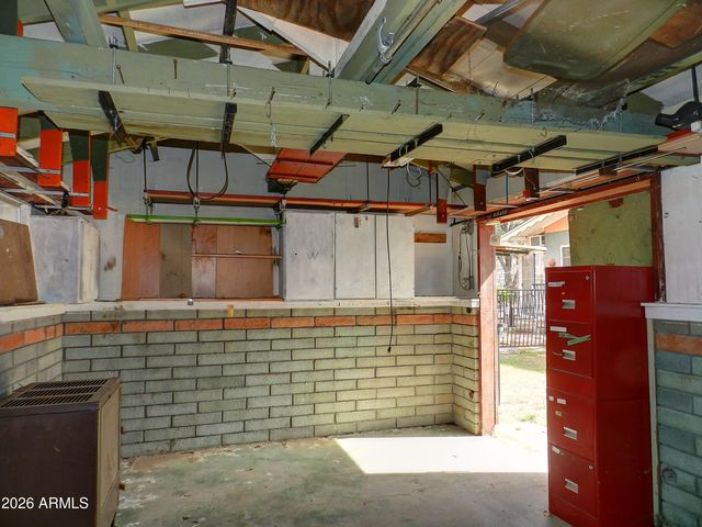 215 Mountain Shadows Drive, Sedona, AZ 86336