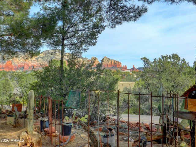 215 Mountain Shadows Drive, Sedona, AZ 86336
