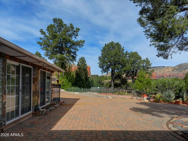 215 Mountain Shadows Drive, Sedona, AZ 86336