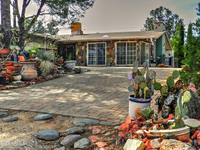 215 Mountain Shadows Drive, Sedona, AZ 86336