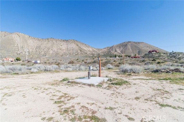 5668 Eaglestone, Phelan, CA 92371