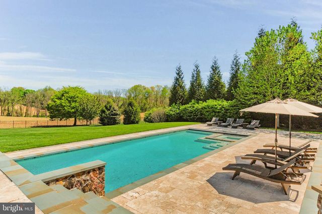 13615 FOX STREAM WAY, West Friendship, MD 21794