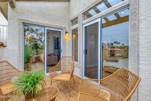 10080 E MOUNTAINVIEW LAKE Drive 244, Scottsdale, AZ 85258