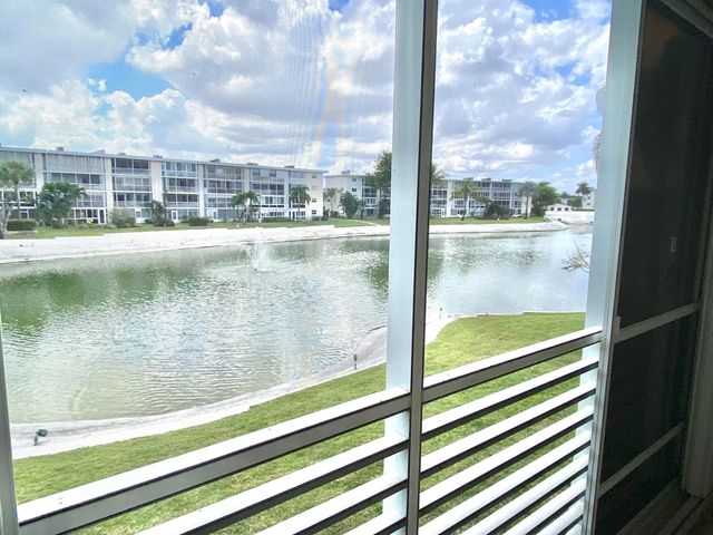 2616 N Garden Drive 204, Lake Worth, FL 33461