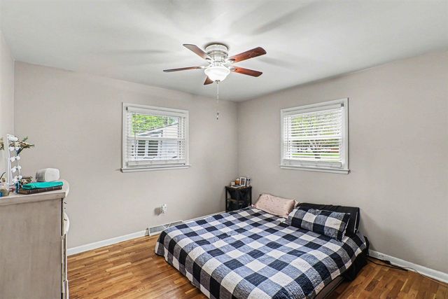 1433 Carter Street, Kalamazoo, MI 49048