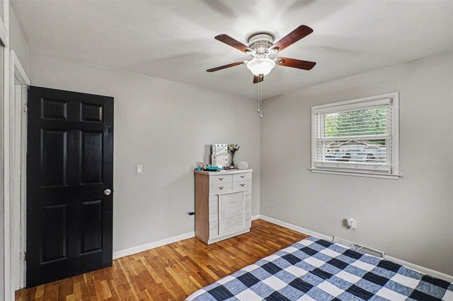 1433 Carter Street, Kalamazoo, MI 49048