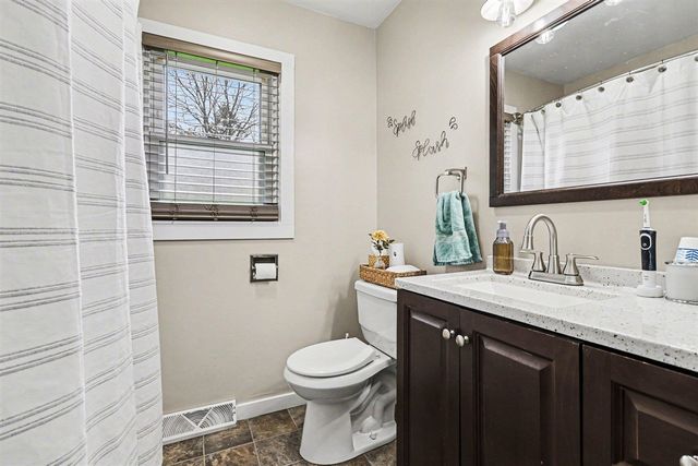 1433 Carter Street, Kalamazoo, MI 49048