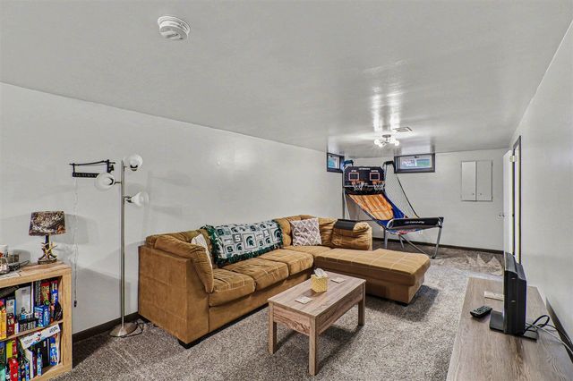 1433 Carter Street, Kalamazoo, MI 49048