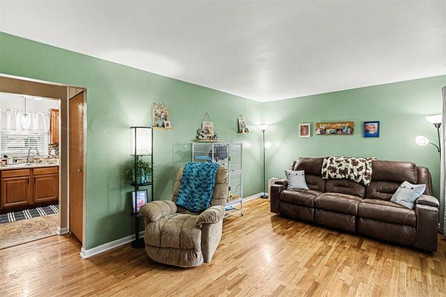 1433 Carter Street, Kalamazoo, MI 49048