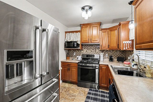 1433 Carter Street, Kalamazoo, MI 49048