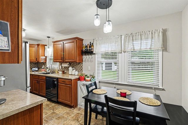 1433 Carter Street, Kalamazoo, MI 49048