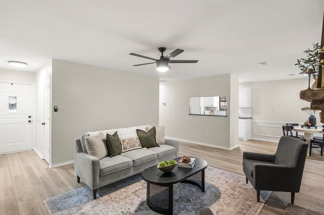 804 Virginia Boulevard, Midlothian, TX 76065