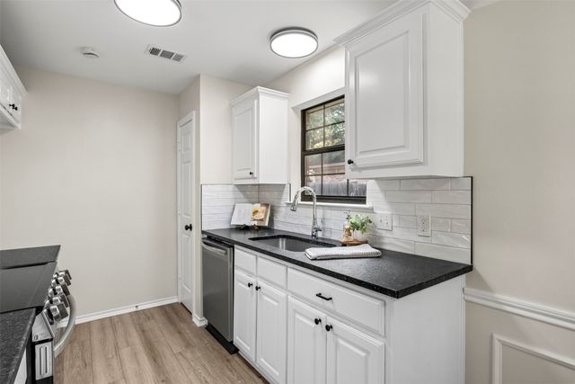 804 Virginia Boulevard, Midlothian, TX 76065