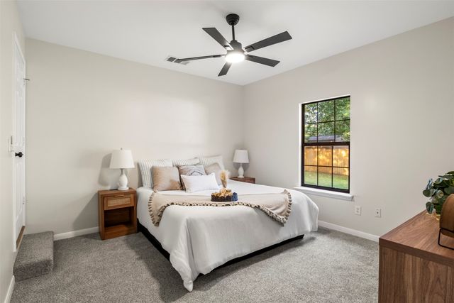 804 Virginia Boulevard, Midlothian, TX 76065